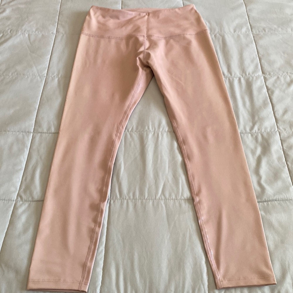 NWOT Beyond Yoga Workout Leggings